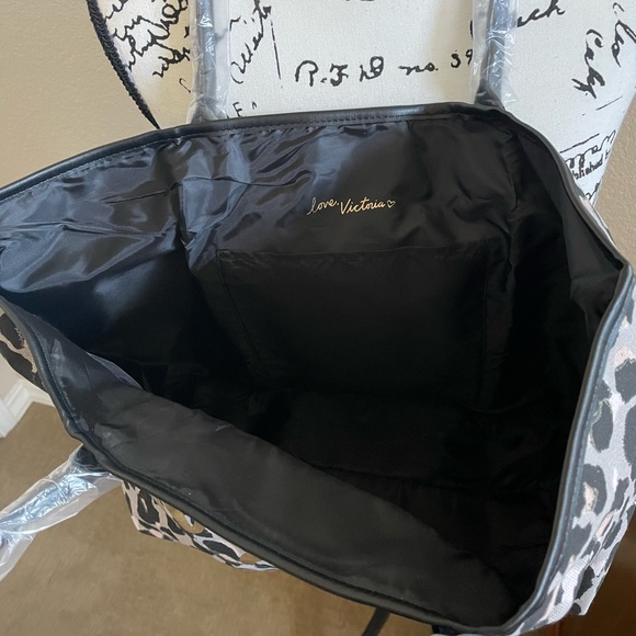 Victoria Secret Canvas Leopard Print Tote Bag NWOT 19 X 12 - Picture 3 of 7
